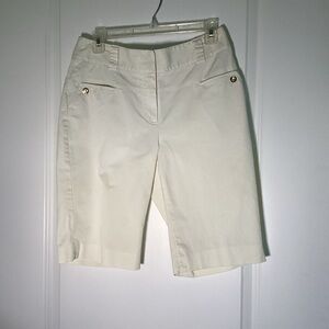 Bermuda Shorts Sport Haley Size 6 NWOT 98% Cotton 2% spandex